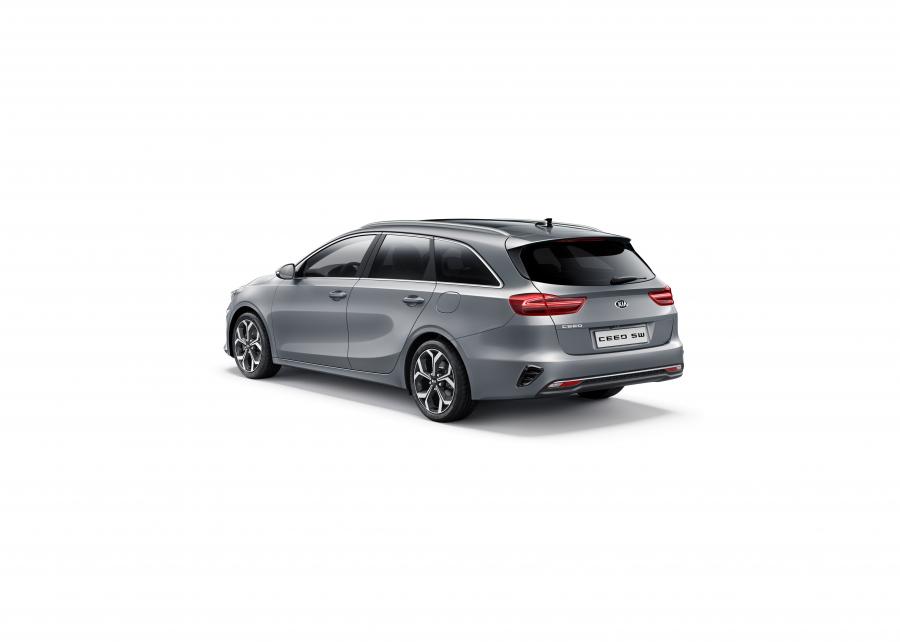  Kia Ceed Sportswagon 2018 года  (WW) (фото 2 из 47)